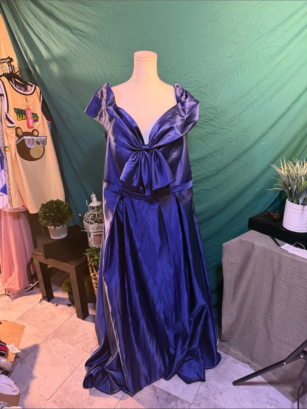 Elegant Royal Blue Satin Evening Gown